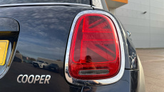 MINI Hatchback 1.5 Cooper Exclusive Premium 3dr Auto Petrol Hatchback
